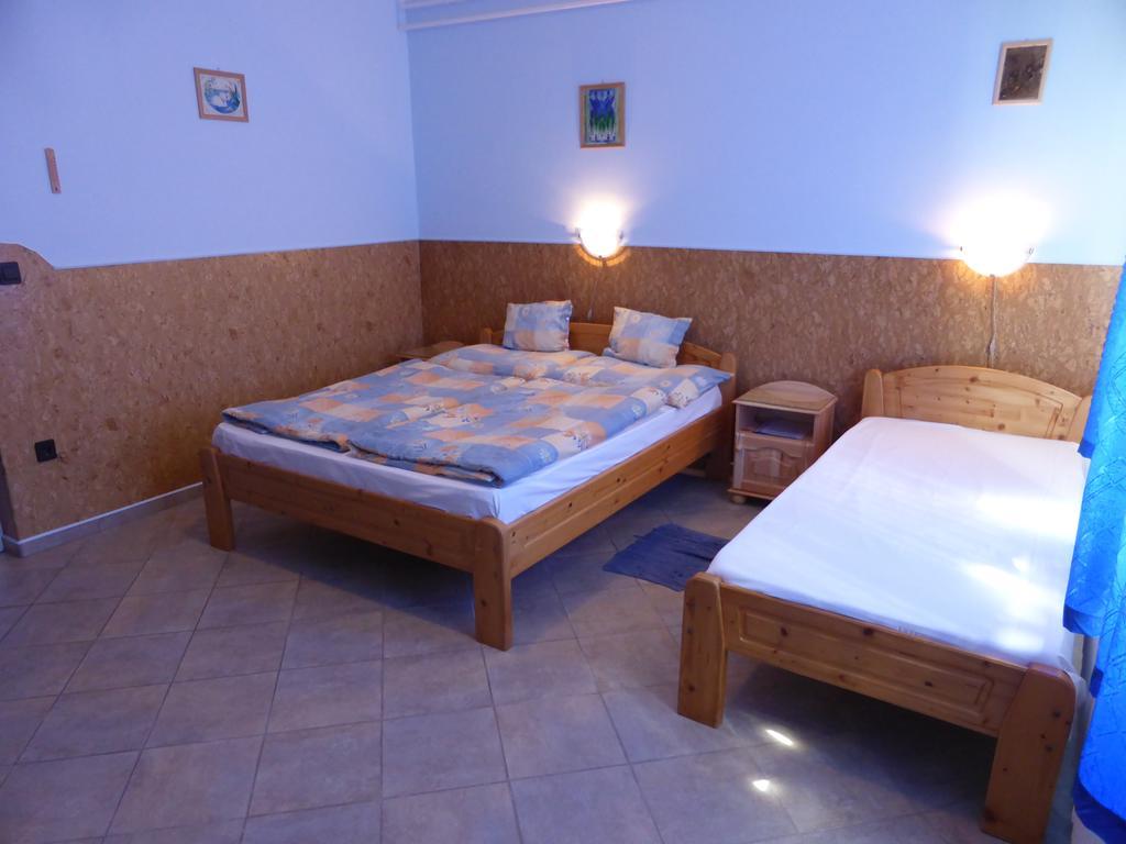 Napfeny Apartman Es Vendeghaz Egerszalok Exterior photo