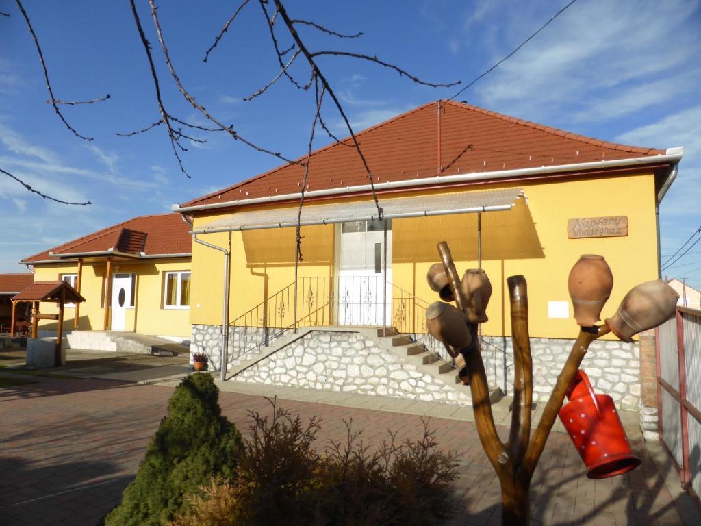 Napfeny Apartman Es Vendeghaz Egerszalok Exterior photo